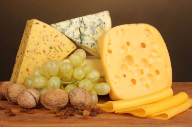 peynir kahverengi zemin üzerine ahşap tablo türleri