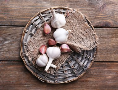 Hasır mat taze sarımsak