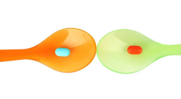 塑料勺子颜色丸 — 图库照片