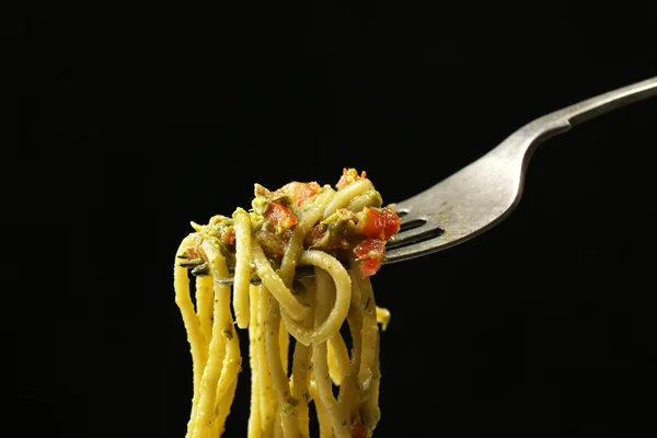 Pastas italianas en tenedor — Foto de Stock