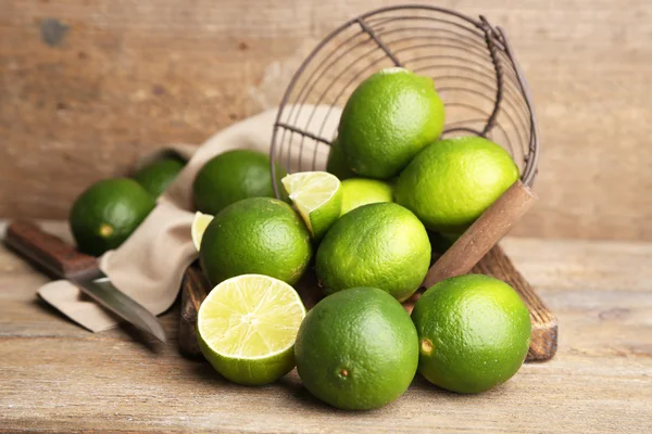 Fresh juicy limes — Stock Photo, Image