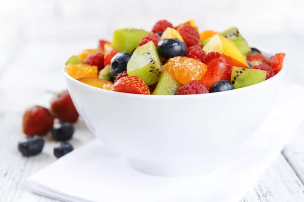 Ensalada de frutas deliciosas —  Fotos de Stock