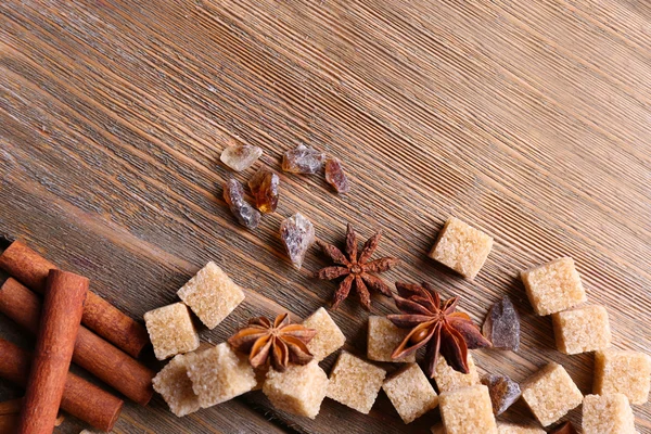 Cubos de açúcar mascavo — Fotografia de Stock