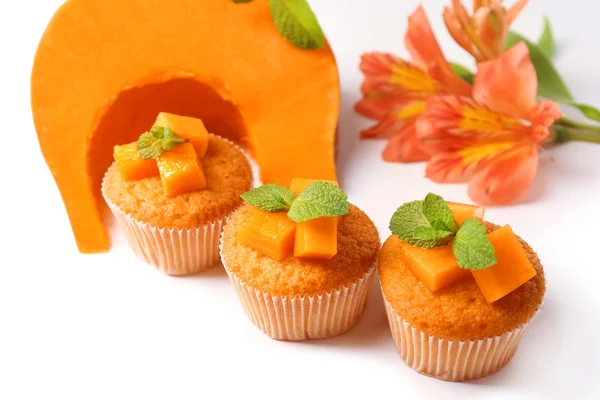 Tasty pumpkin muffins — Stock Photo, Image