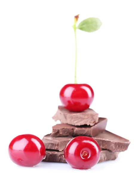 Cerezas y chocolate picado — Foto de Stock
