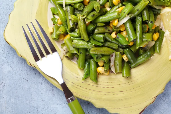 Салат с зелеными бобами — стоковое фото