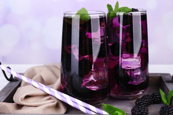 Blackberry lemonade with ice — Stock Photo, Image