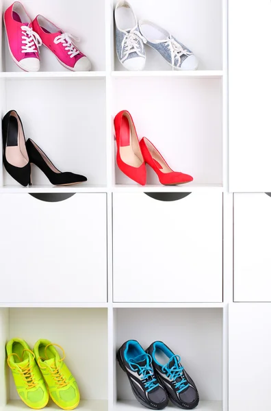 Scarpe femminili colorate — Foto Stock