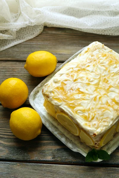 Sabroso pastel de limón — Foto de Stock