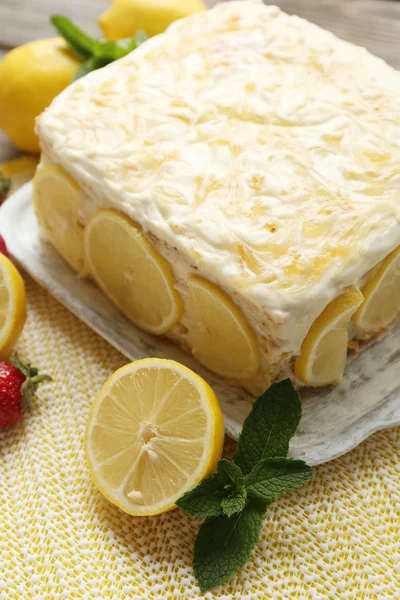 Sabroso pastel de limón — Foto de Stock