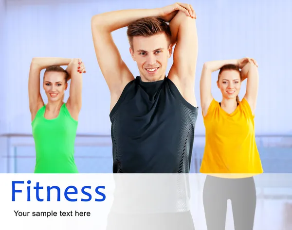 People exercising at gym — Stock Photo, Image