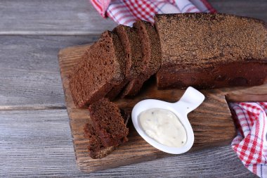 Taze ev yapımı ekmek.