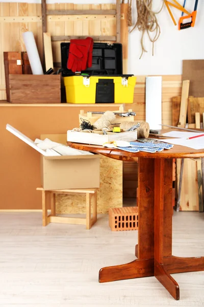 Herramientas de trabajo en taller — Foto de Stock