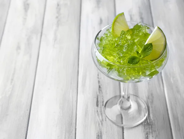 Jalea verde con hojas de menta — Foto de Stock