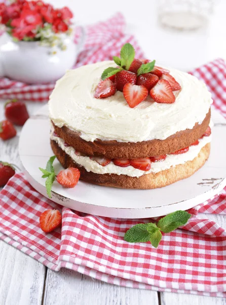 Delicious biscuit cake — Stock Photo, Image