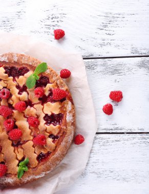 Lezzetli kek çilek ile