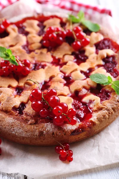 Gâteau savoureux aux baies — Photo