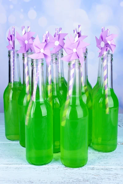 Botellas de bebida con paja —  Fotos de Stock