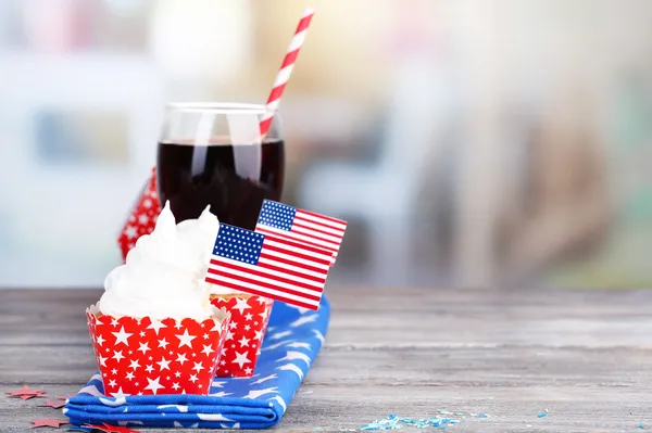Amerikanische patriotische Feiertags-Cupcakes — Stockfoto