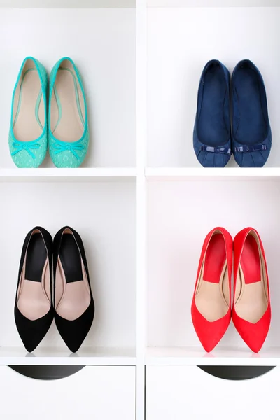 Scarpe femminili colorate — Foto Stock