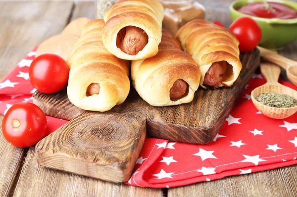 Baked sausage rolls — Stock Photo, Image