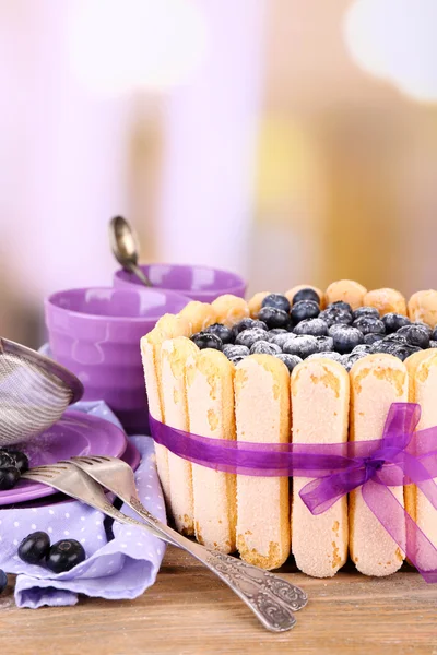 Tasty cake Charlotte with blueberries — Stock Photo, Image