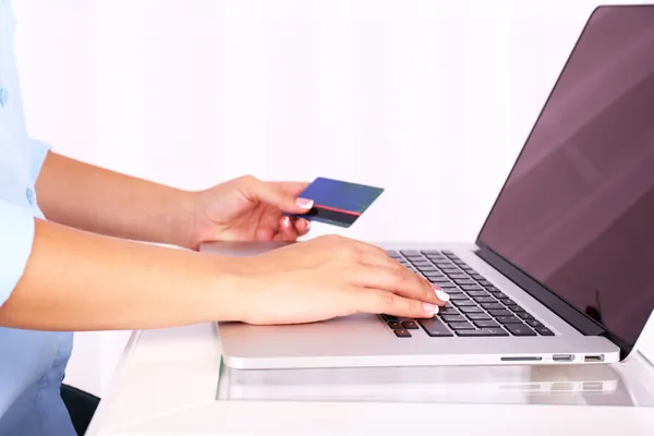 Female hands working on laptop — Stock Photo, Image