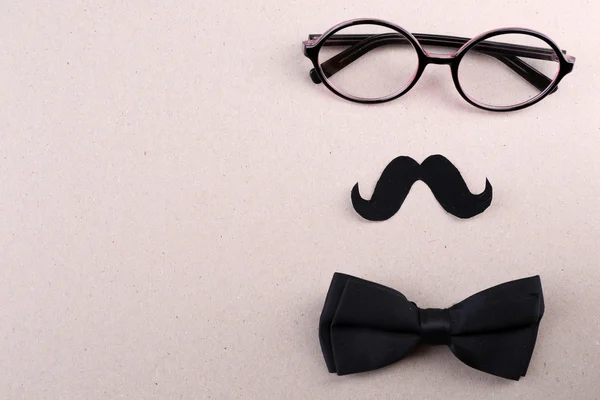 Glasögon, mustasch och fluga — Stockfoto