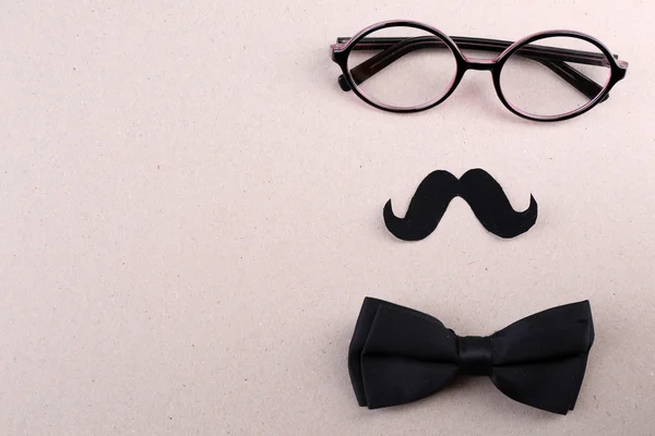 Lunettes, moustache et noeud papillon — Photo