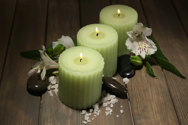 Beautiful candles with flowers — Stock Photo, Image