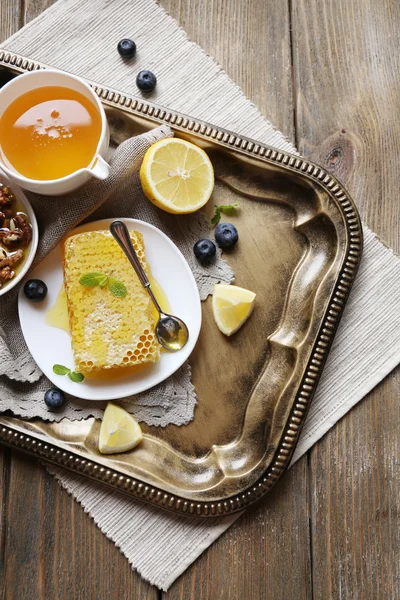 Spuntino al miele fresco — Foto Stock