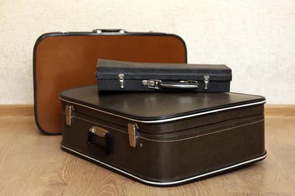 Vintage old travel suitcases — Stock Photo, Image