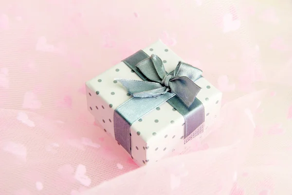 Bella scatola regalo romantica — Foto Stock