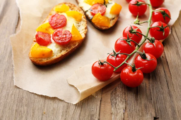 Bruschetta met tomaten — Stockfoto