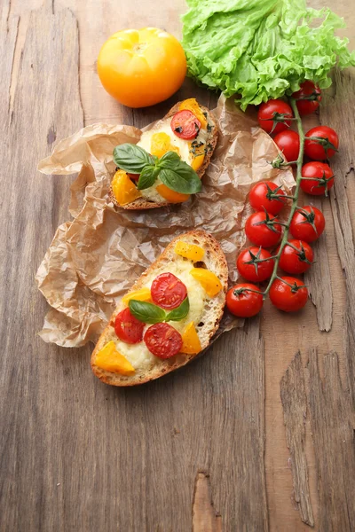 Bruschetta con tomates — Foto de Stock