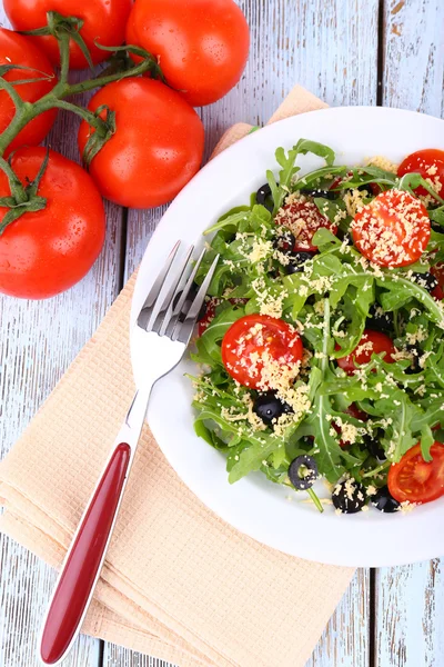 Fresh salad with arugula — Stock Photo, Image