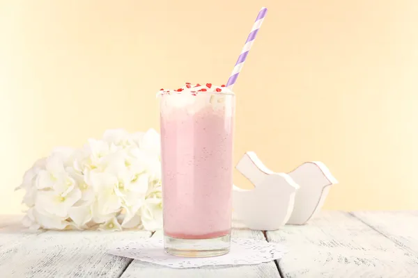 Delicious tasty milkshake — Stock Photo, Image