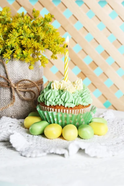 Tasty cupcake on table — Stock Photo, Image