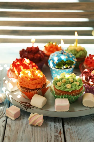 Tasty cupcakes on table, close up — Stock Photo, Image