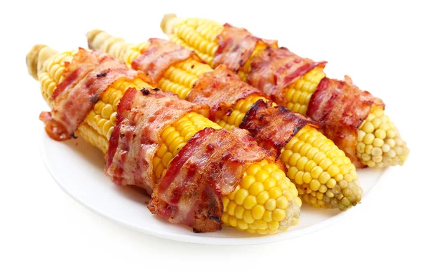 Grilovaná slanina, kukuřice, izolovaných na bílém — Stock fotografie