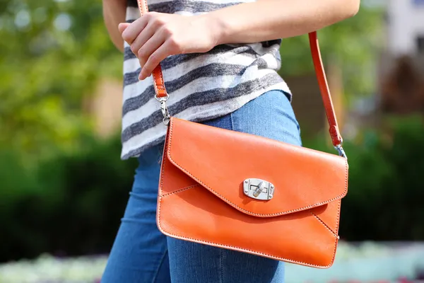 Girl with fishion bag — Stock Photo, Image