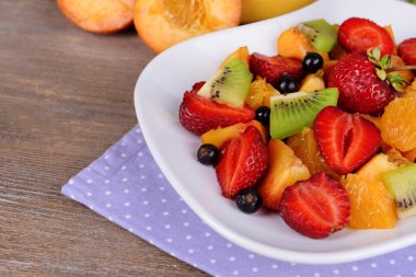 taze meyve salatası