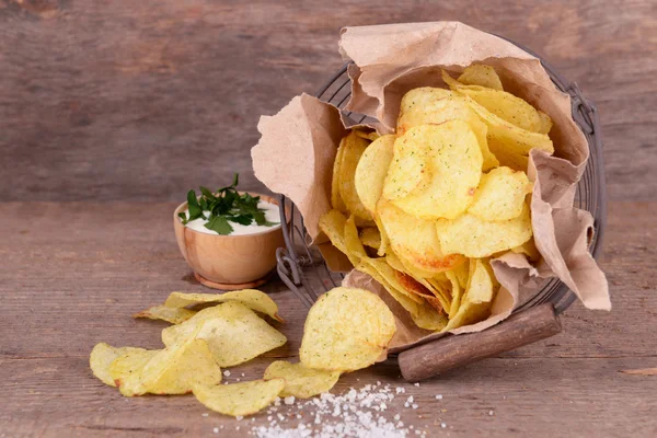 Smaczne chipsy ziemniaczane — Zdjęcie stockowe