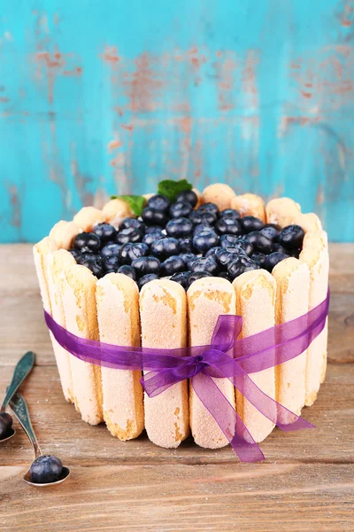 Velsmagende kage Charlotte med blåbær - Stock-foto