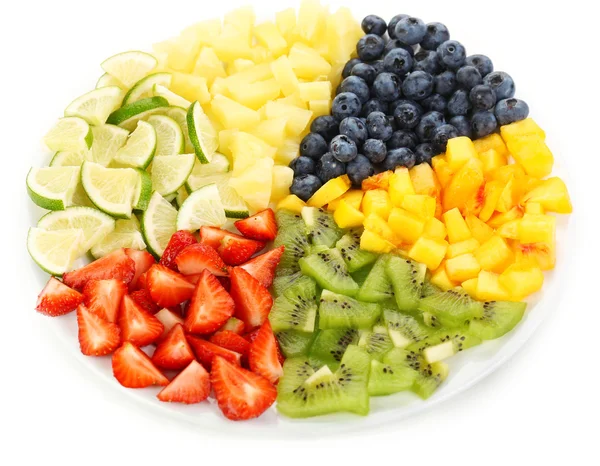 Frutas en rodajas en plato aisladas en blanco — Foto de Stock