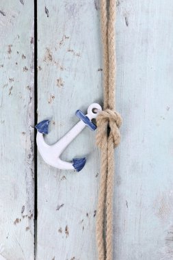 ahşap zemin üzerinde deniz düğüm