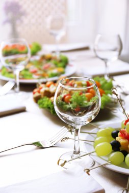 Restoran Tablo ayarı ile lezzetli yemekler