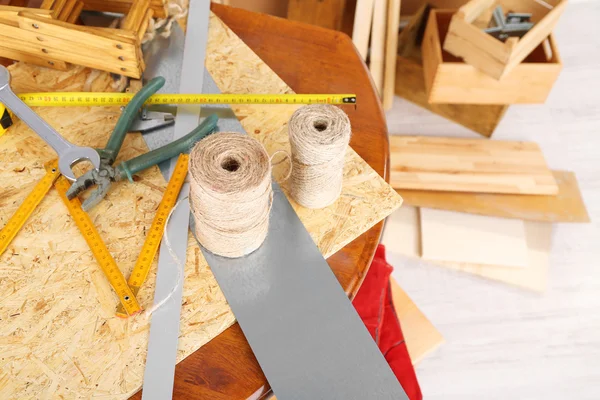 Working tools on table, in workshop — Stock Photo, Image