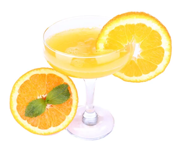 오렌지 칵테일 흰색 절연 유리 — 스톡 사진