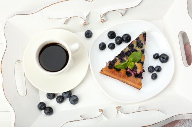 nefis bir kahvaltı lezzetli pasta ve kahve